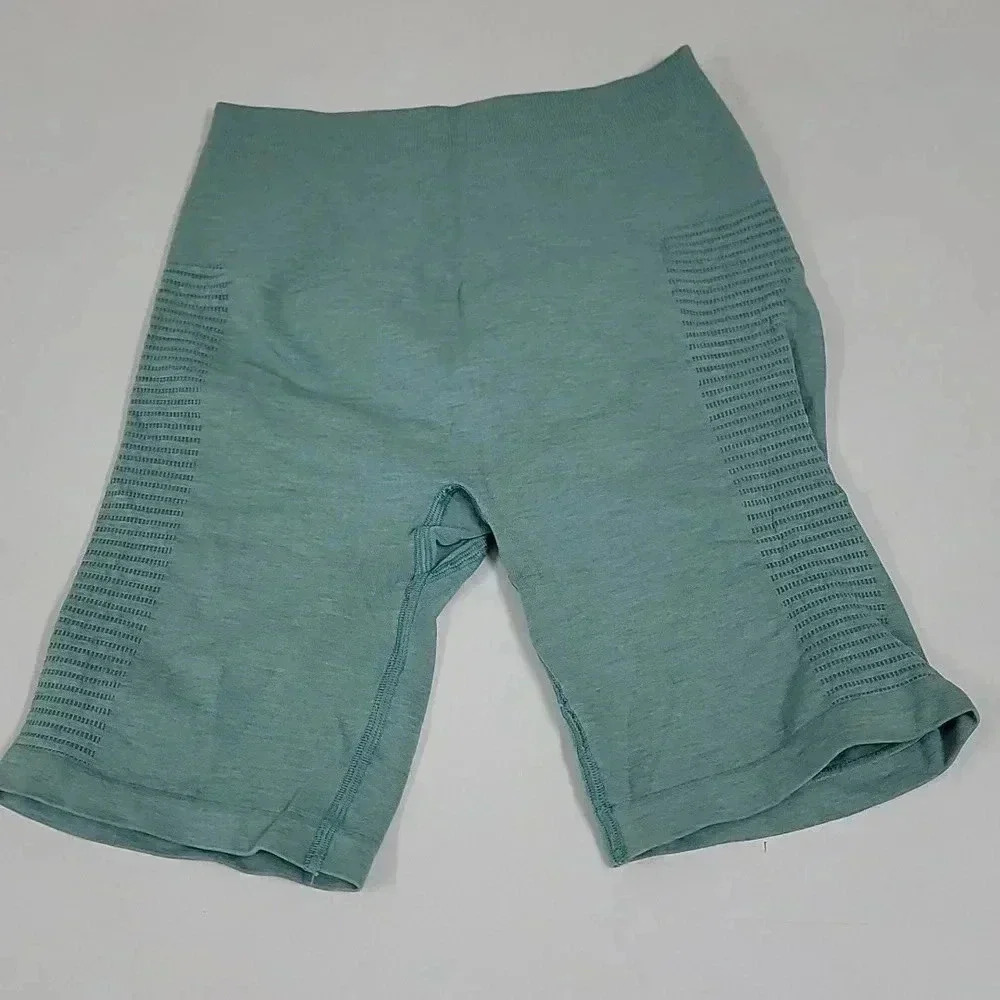 Alphalete Biket Shorts